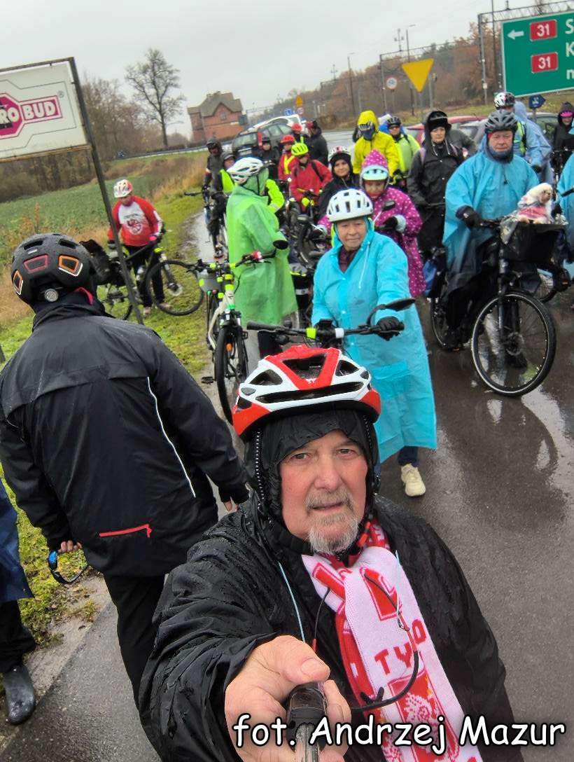 Cedyński Klub Rowerowy uczcił Narodowe Święto Niepodległości