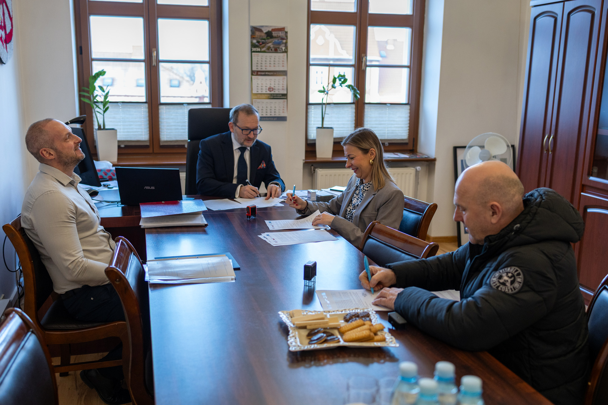 PODPISANIE UMOWY NA REALIZACJĘ KLUBU DZIECIĘCEGO W CEDYNI